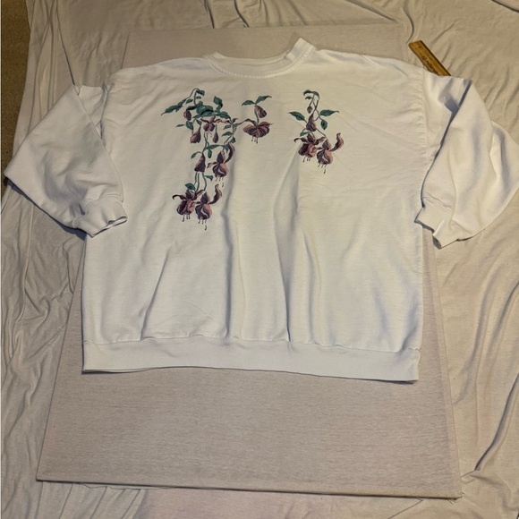 Floral Embroidered Sweatshirt - Picture 1 of 4